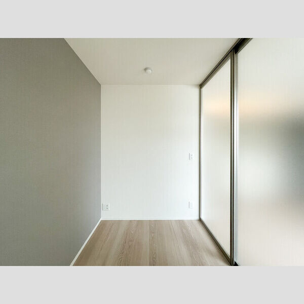 セレスティア白鳥206号室 洋室