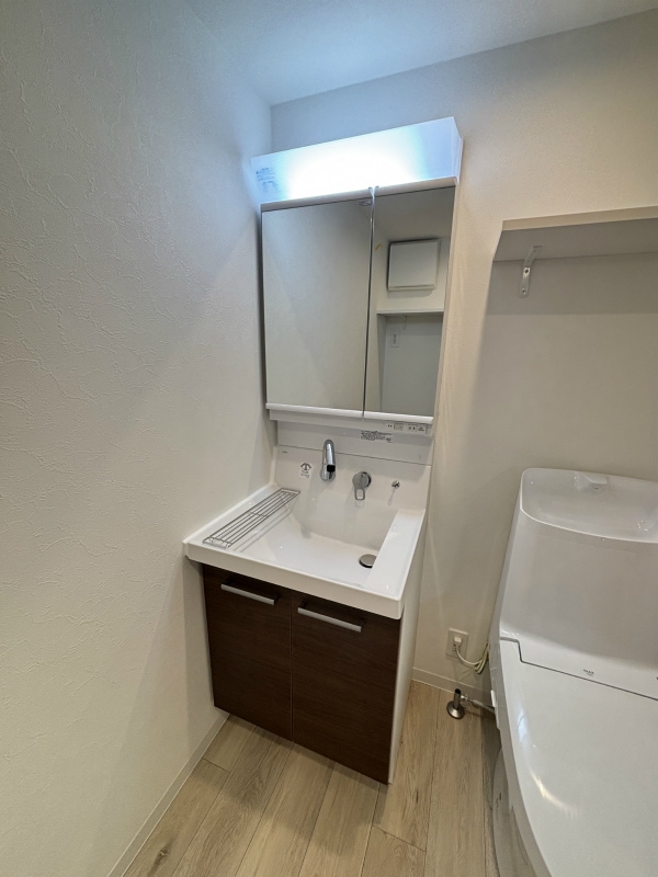 アーバンフロント日暮里1階 洗面