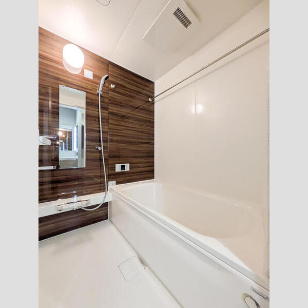 ノーブルパレス芝中田102号室 バス