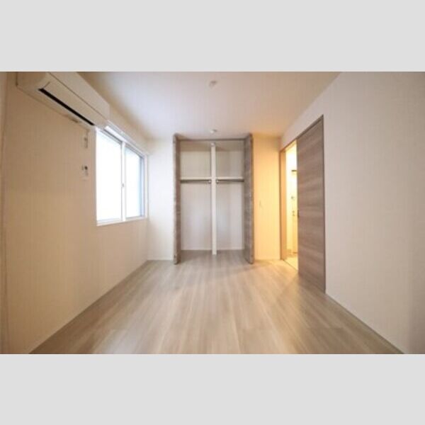 Noble Ferro　B棟103号室 洋室6帖