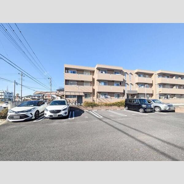 ボヌール四季　Ⅱ 駐車場