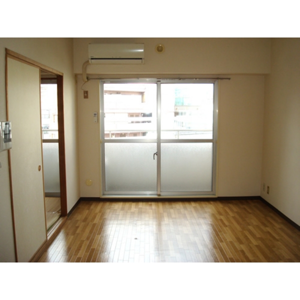 ハイツ空蝉 リビング