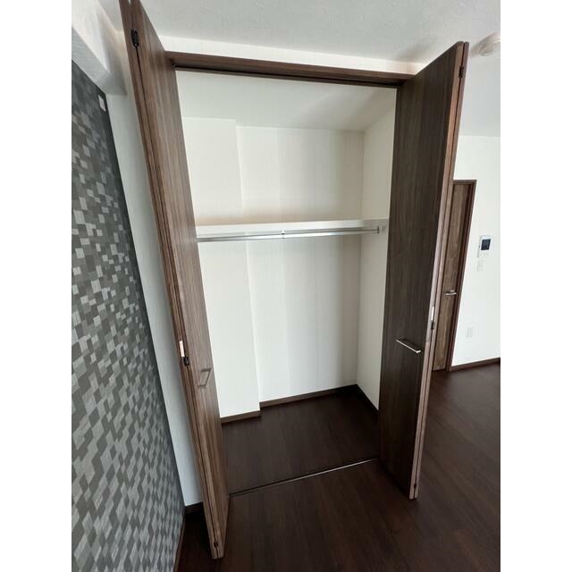 エクセレントアフィー横浜橋2階 収納