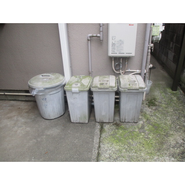 ホワイトハイムタナカ1階 外観