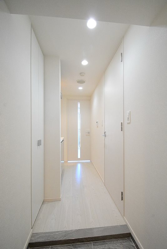 ステージファースト北浦和4階 玄関