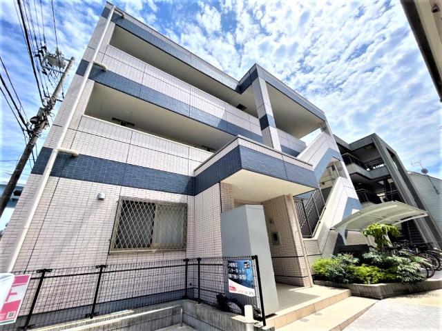 リバレイン202号室 外観写真（昼）