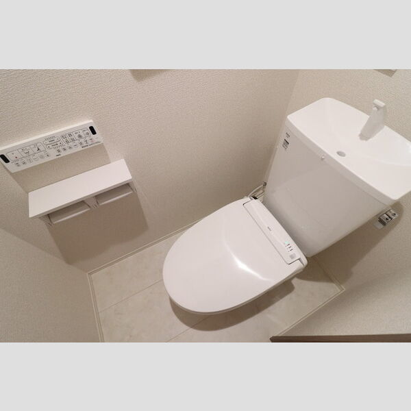 Noble Palais 針ヶ谷305号室 トイレ