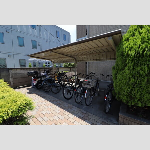 ポンテ・アッセ 駐輪場