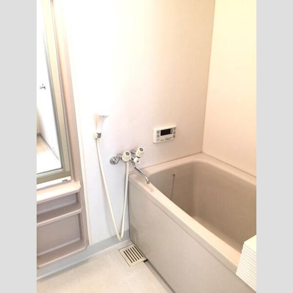 グローリアスハイツ205号室 追い焚き付き浴室