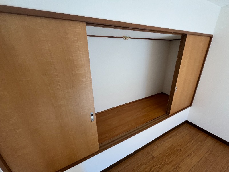 第２エスポワールＡＳＡＨＩ2階 収納