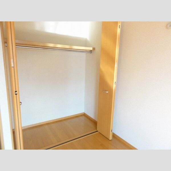 グランシャリオ303号室 収納