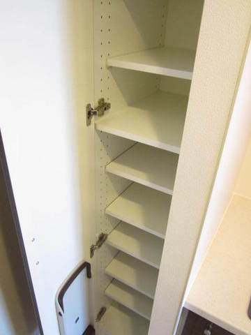 グランド・ガーラ桜木町駅前7階 シューズボックス