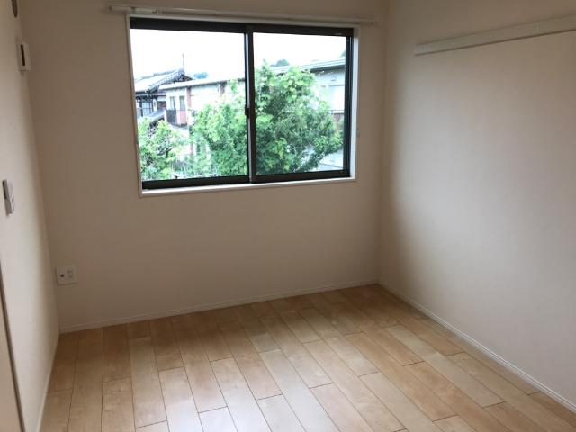 サン・グリーン 洋室