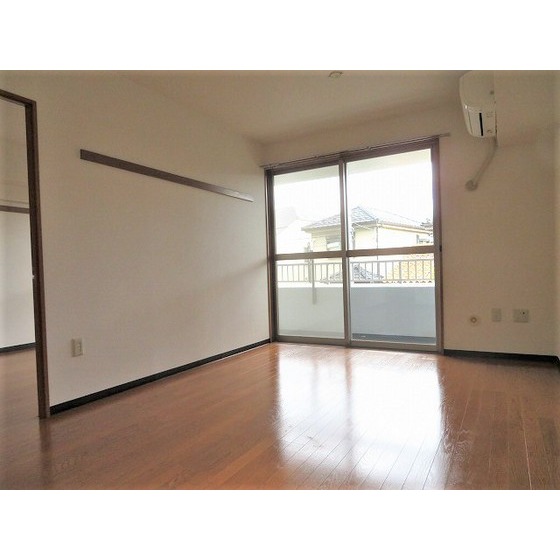 エコタワーバオバブ0201号室 リビング