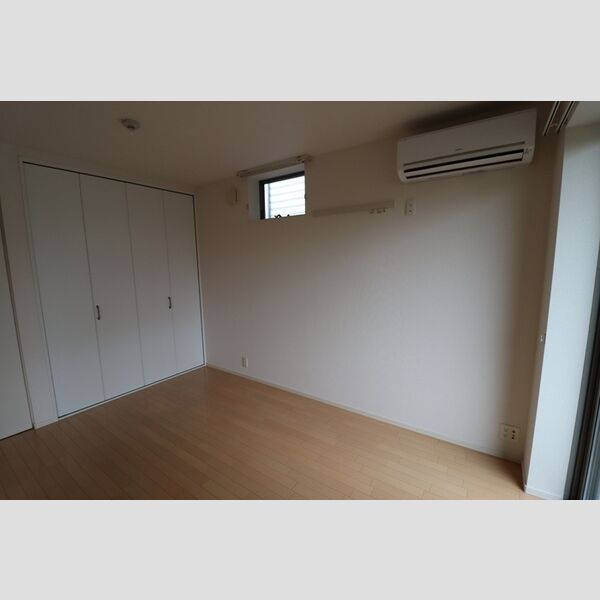 ラ・ソレイユ101号室 洋室　約6帖