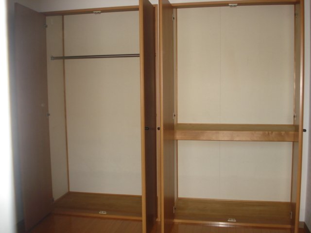 シャイニングｉｎ青葉Ⅱ 収納（洋室２）