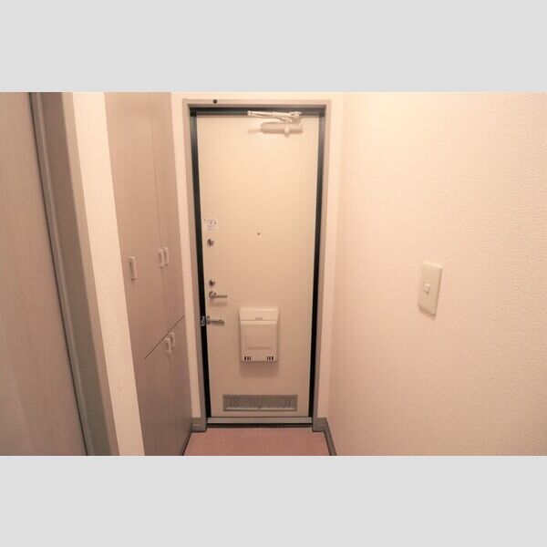 セントラルハイム　A 玄関