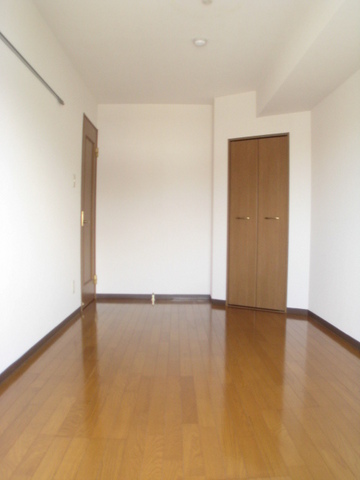 メゾン・デュ・リラ 居室3