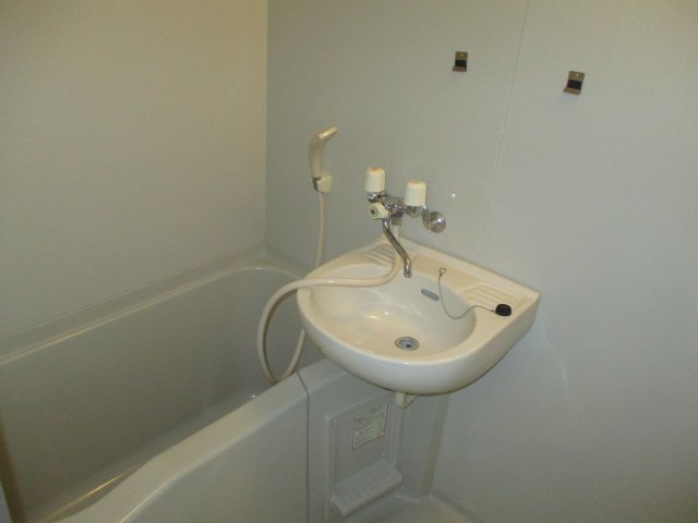 おりーぶ妙蓮寺Ａ棟0202号室 お風呂