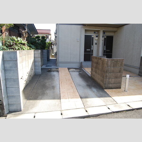 Dear Court S 駐車場①