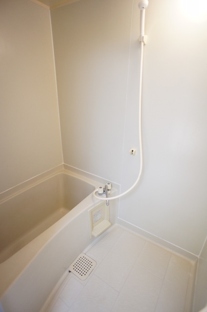 ハイツ近藤 もちろんバストイレ別