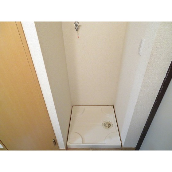 スパシエ フィールド 川口0205号室 室内洗濯機置き場