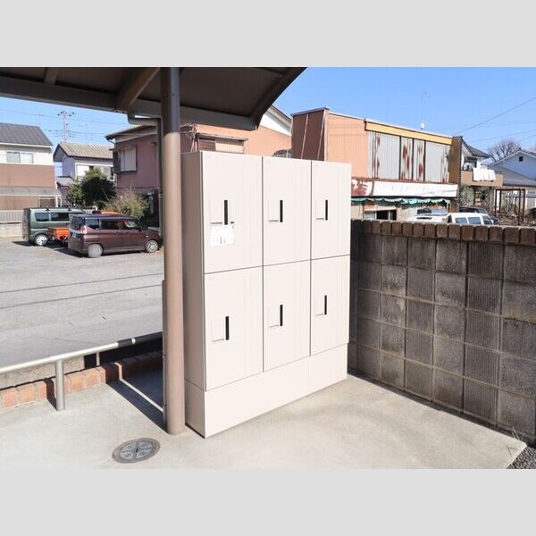 Bell Green303号室 宅配ボックス