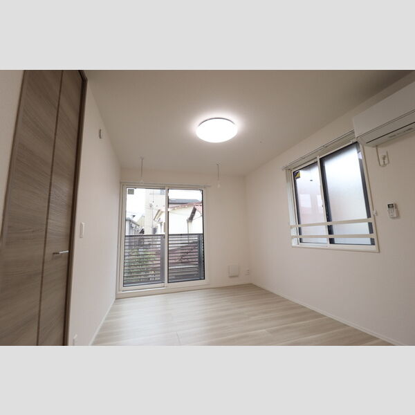 Resi NOIR(レジノワール)201号室 洋室