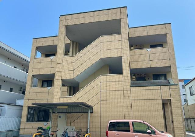 ラッフィナート田園102号室 外観写真（昼）