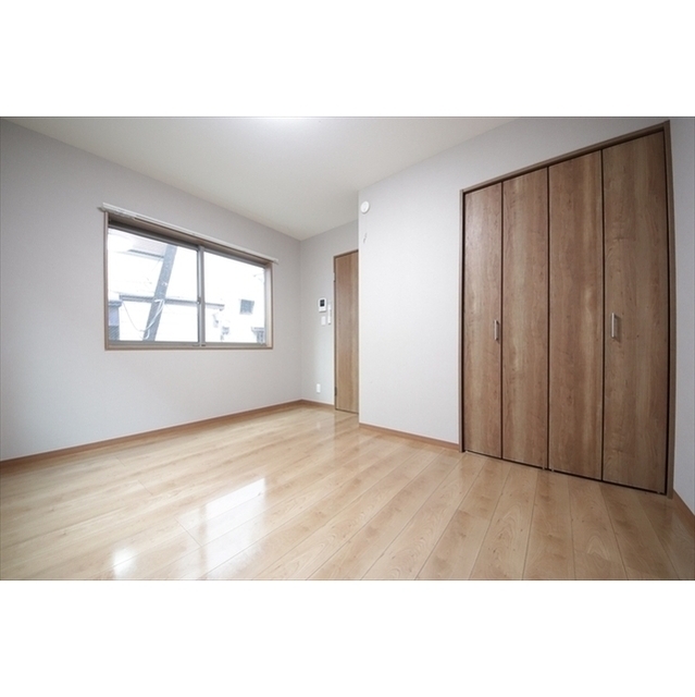 サリス万世町A棟0101号室 内観