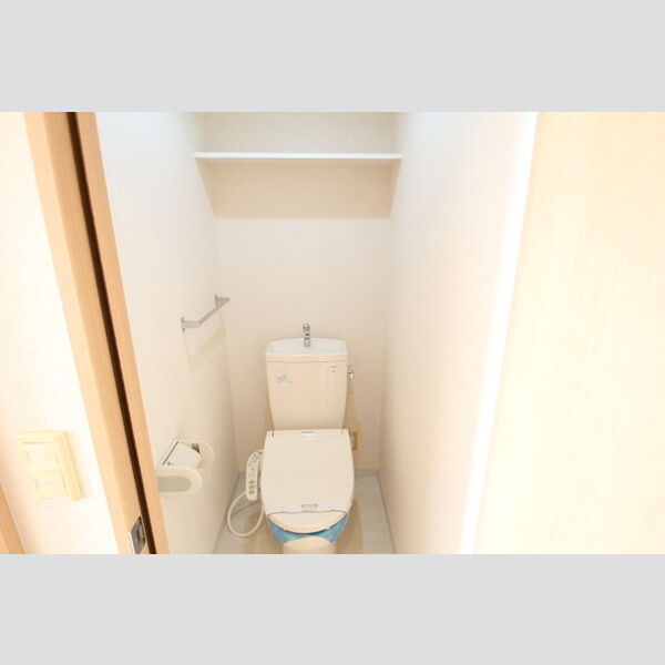 ロイヤルKJ906号室 トイレ