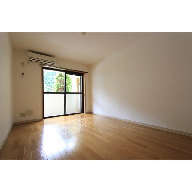 イル　リモーネ 内観