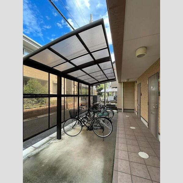 Parthenon 2106号室 駐輪場