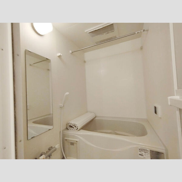 ガーデンハウス 402号室　浴室