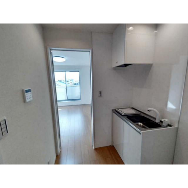 MQuarto小手指303号室 内観