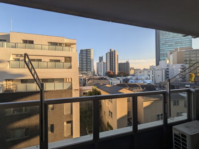 松見坂武蔵野マンション1206号室 同建物別部屋の参考画像