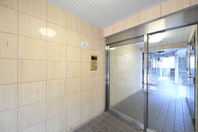 スカイコート神楽坂 エントランス