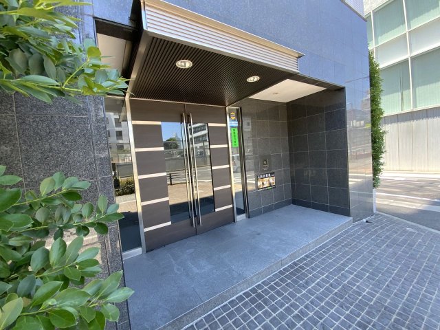 コンシェリア・デュー代々木公園502号室 エントランス