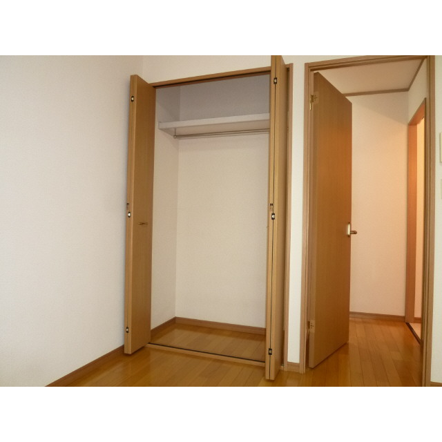 アムール ならし野 内観