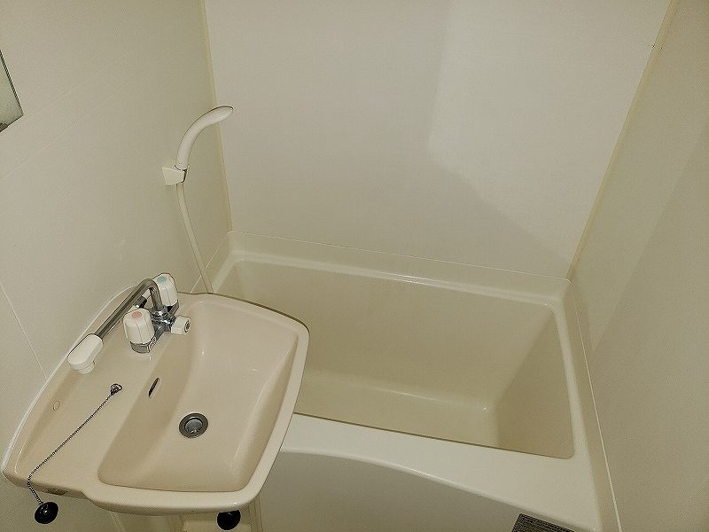 レオパレスＮＡＧＡＫＵＲＡ お風呂