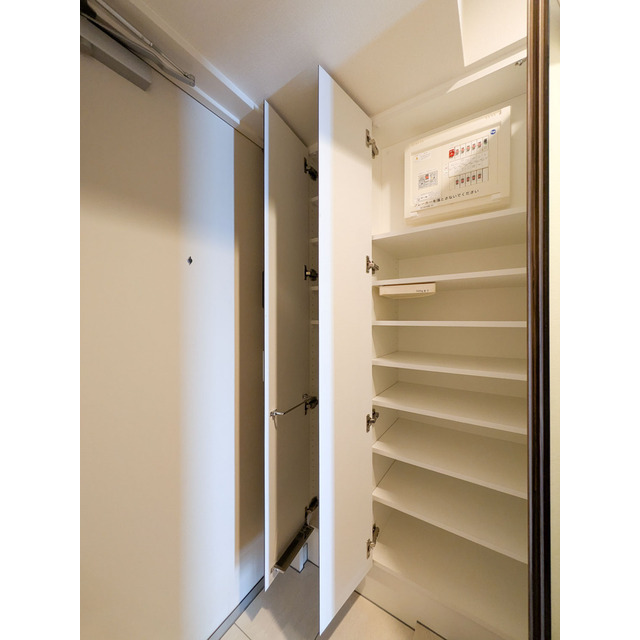 オーパスホームズ南行徳 内観