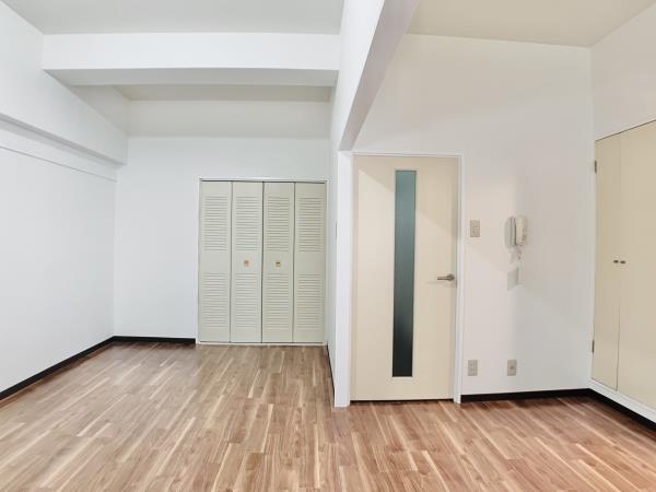 プラス・ワン横浜2階 リビング