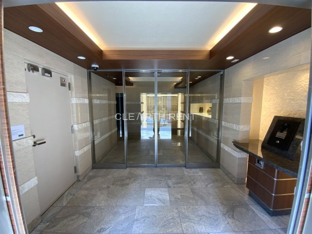 コンシェリア目白台 ＨＩＬＬＳＩＤＥ ＳＱＵＡＲＥ キレイで清潔感ある共有部/管理体制良好