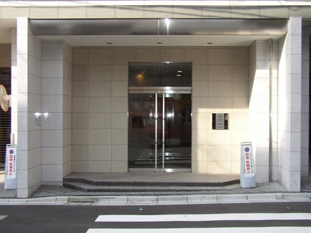 パレステュディオ渋谷本町201号室 エントランス