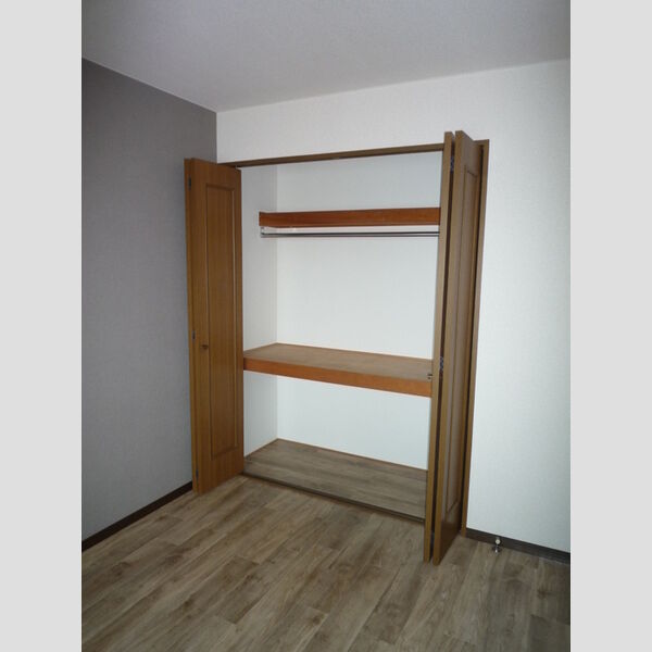 サンシティー四葉 物入