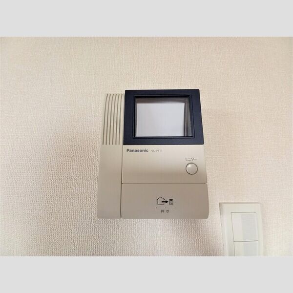 コスモスハイム　Ⅲ201号室 モニター付きインターホン