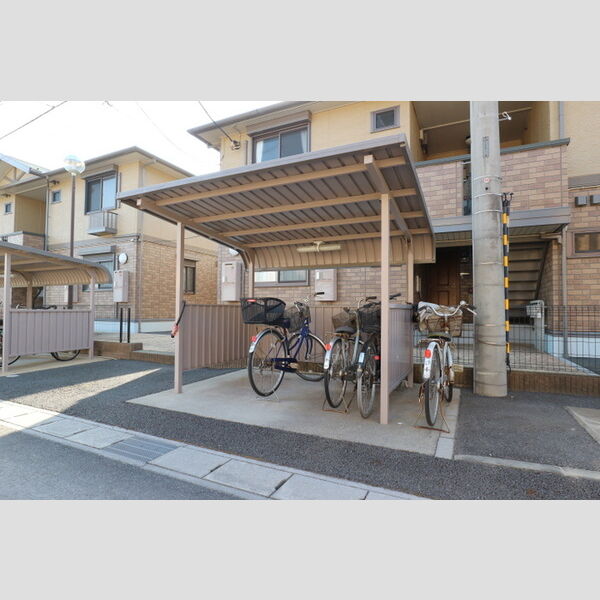 ヴィルヌープ　Ⅳ 駐輪場