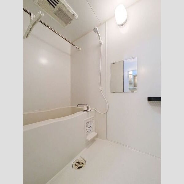 ハイムベルニナ302号室 お風呂