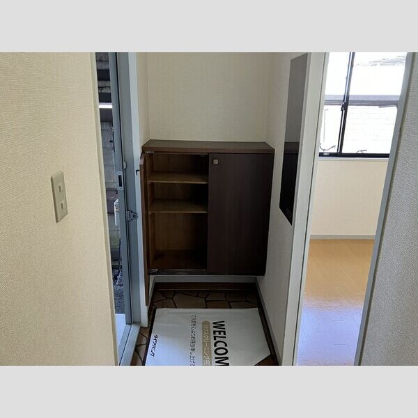 サンヴィラージュA・BA103号室 玄関