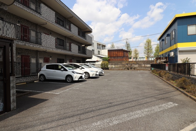 エトワール 駐車場！